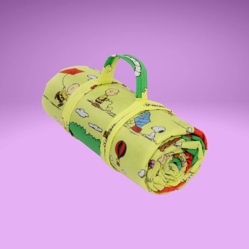 Kite Eating Tree Picnic Blanket Baggu